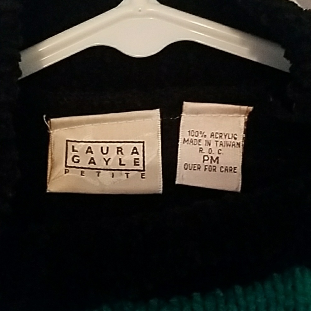 Sweater - Picture 2 of 3